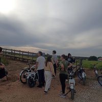 Minitour de bicicletas elétricas pelos monumentos megalíticos